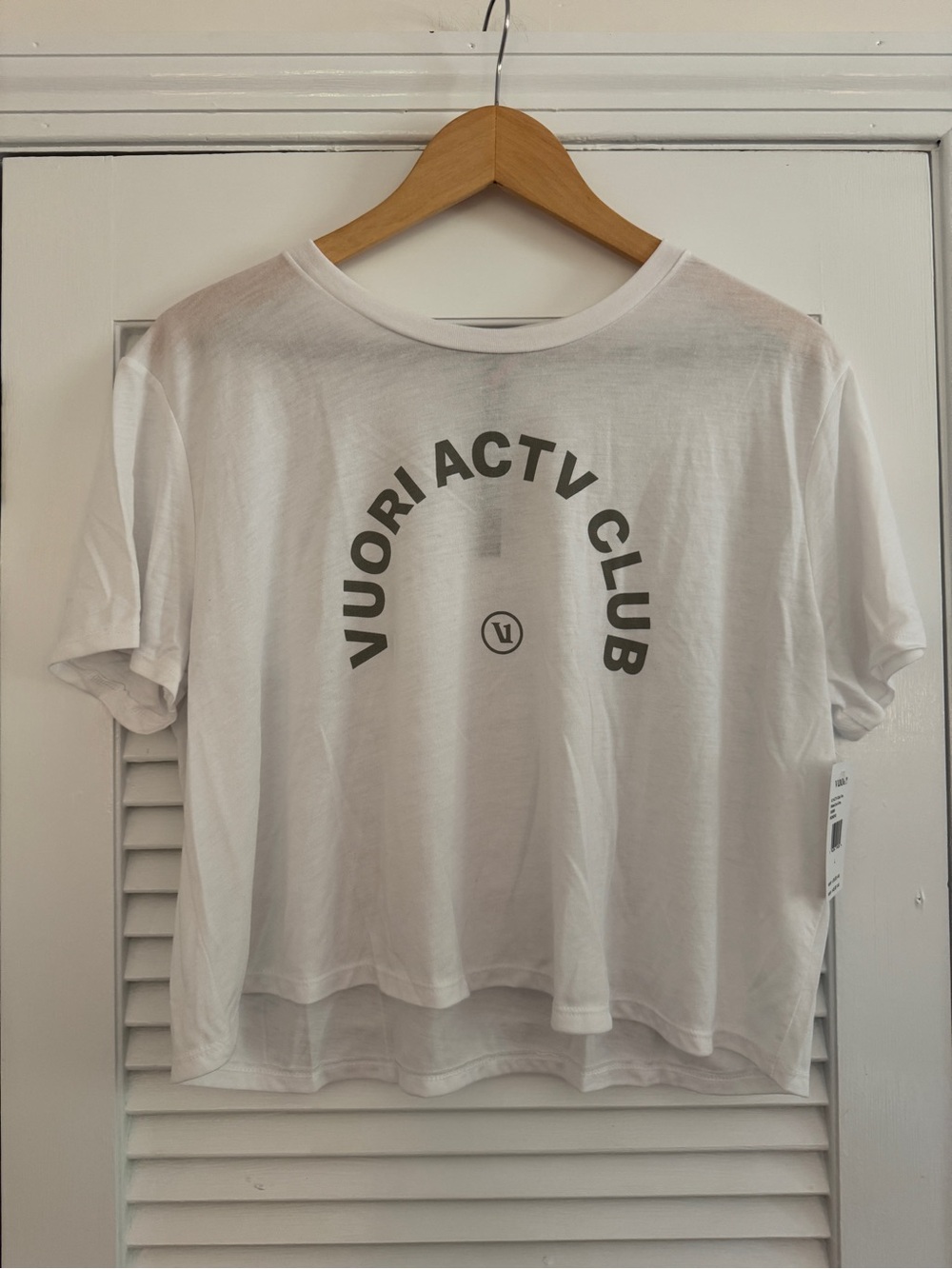 NWT Vuori Active Club Tee, L, White / Cool Grey - Picture 3 of 5